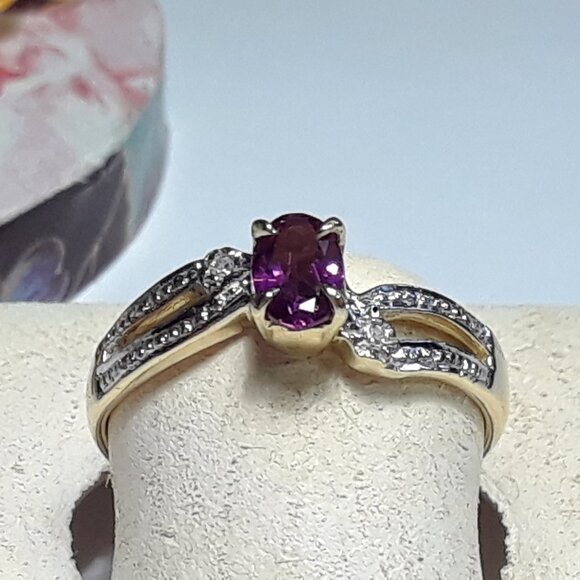 Estate .45ctw Natural Oval Rhodolite Garnet & Diamond 14Kt 2Tone Gold Ring#19790 - Picture 1 of 5